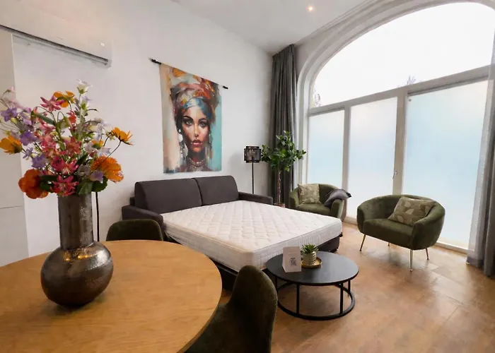 Stylish Near Center & Efteling